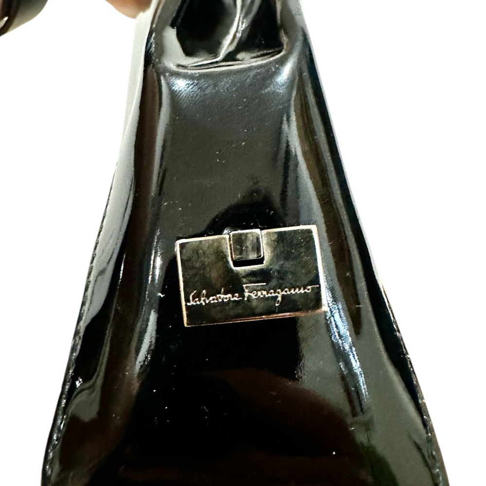 Salvatore Ferragamo Shoulder Bag - Picture 4 of 12